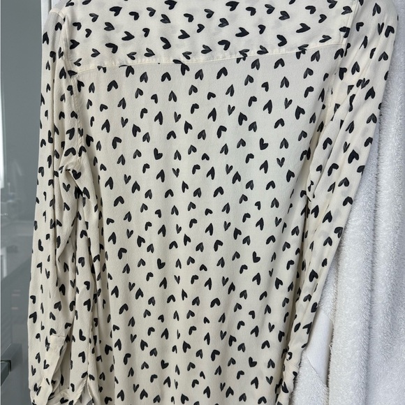 Zara White and Black Casual Button Down Shirt with Heart Print - Picture 5 of 8